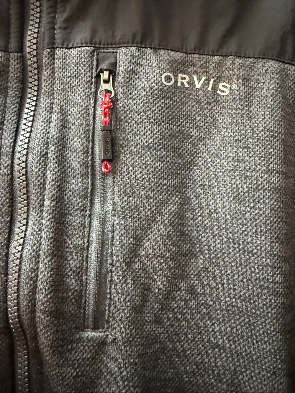 Orvis Men’s Dark Gray Lightweight Full-Zip Jacket with Black Yoke - Picture 5 of 12